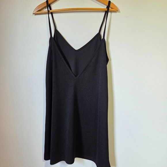 EUC PRETTY LITTLE THING BLACK DOUBLE V NECK TANK SHORT DRESS SIZE 8 / WOMENS SM - Picture 3 of 13